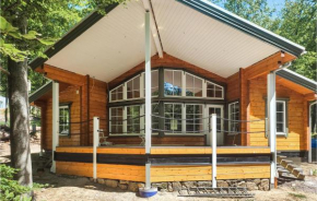 Gorgeous Home In Fjälkinge With Kitchen